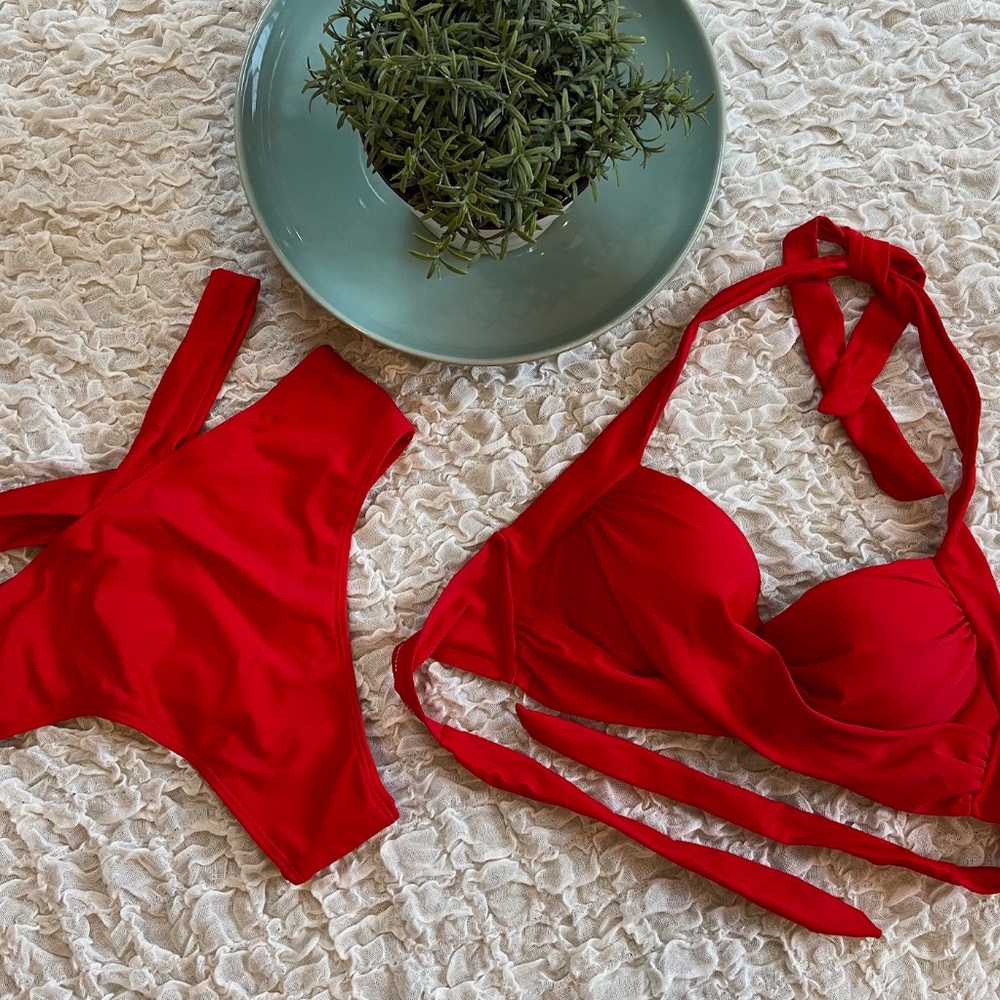 SHEIN Vibrant Red Tie-Back Padded Bikini Set